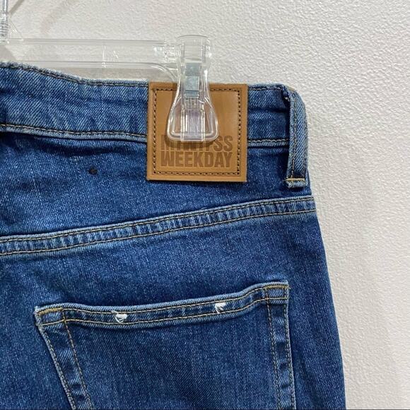 ASOS Weekday Way Mid Rise Stretch Straight Leg Jeans - Picture 4 of 12